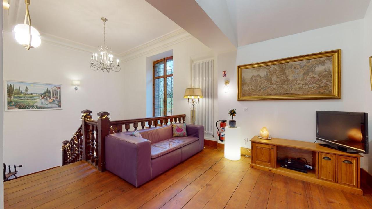 Domaine De La Tisnere Bed & Breakfast Gelos Exterior photo