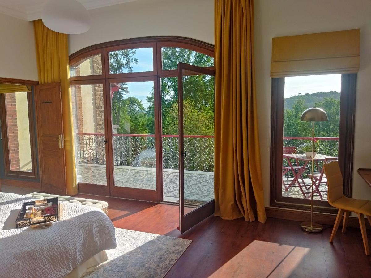 Domaine De La Tisnere Bed & Breakfast Gelos Exterior photo